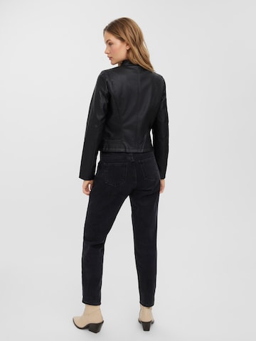 Veste mi-saison 'Lotus' VERO MODA en noir