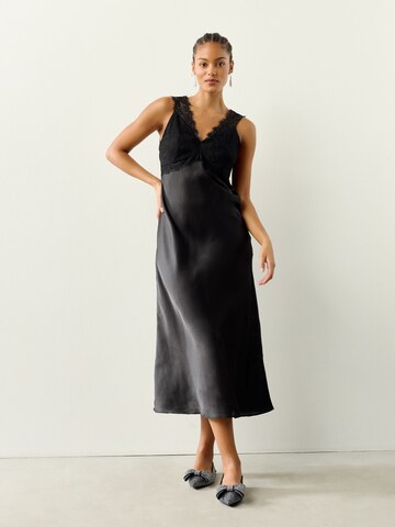 Abito di Next in nero