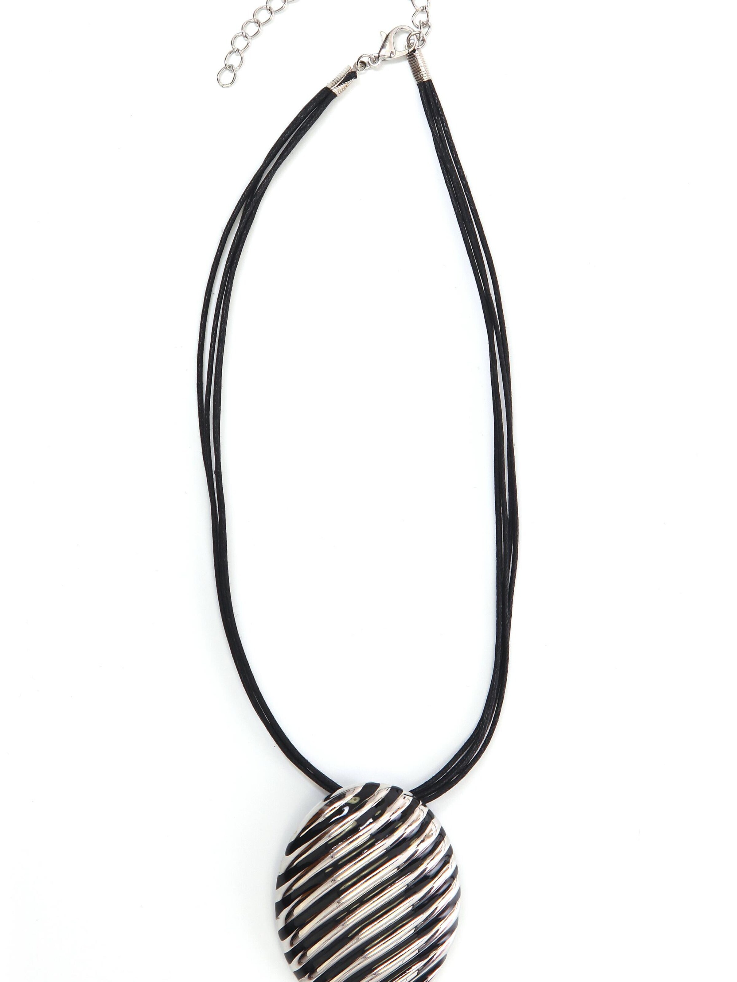 COLLEZIONE ALESSANDRO Kette 'Beverly'‌‌‌‌‌‌‌‌‌ in Schwarz: Vorderseite