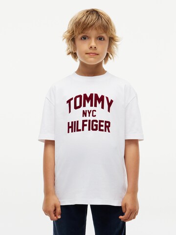 T-Shirt TOMMY HILFIGER en blanc : devant