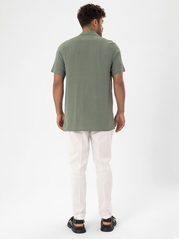 Dandalo - Ajuste confortable Camisa en verde