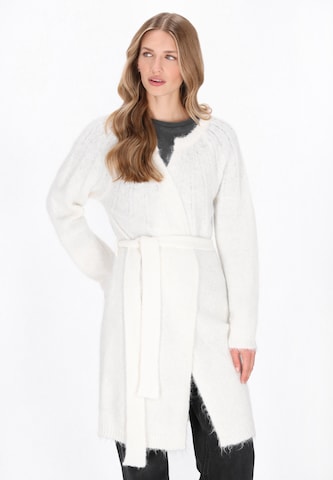 DreiMaster Vintage Knit cardigan in White: front
