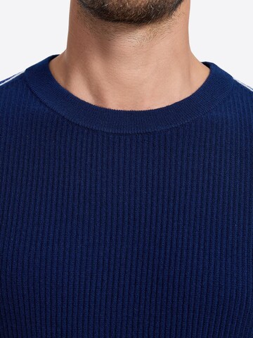 Vantory Sweater in Blue