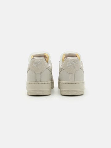 Nike Sportswear Sneakers laag 'Air Force 1' in Beige