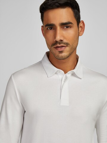 HECHTER PARIS Shirt in White