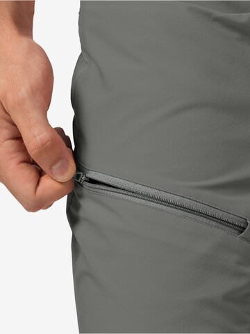 JACK WOLFSKIN Regular Outdoorshorts 'TOURER' in Grün