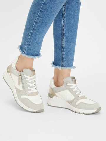 TAMARIS Sneaker in Grau