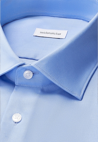 Coupe regular Chemise business 'Schwarze Rose' SEIDENSTICKER en bleu