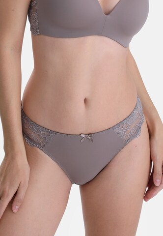 Slip 'CLASSIC LACE' sassa en marron