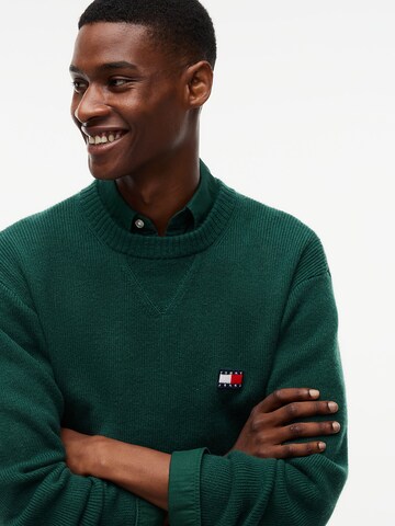 Tommy Jeans Sweater in Green