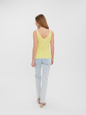 VERO MODA Knitted top in Yellow