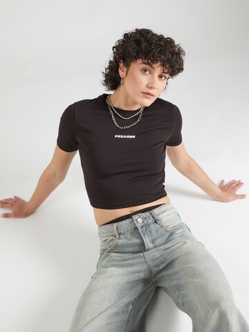 Pegador T-shirt 'INES' i svart: framsida