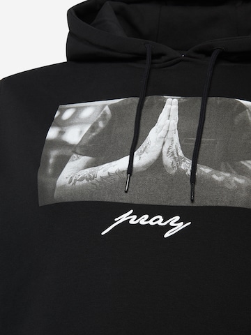 Mister Tee Sweatshirt 'Pray' in Black