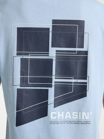T-Shirt 'Dexx' CHASIN' en bleu