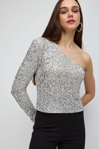No Matter What Top in Silber: Vorderseite