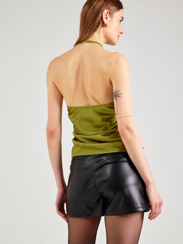 Top di MYLAVIE by Sarah Harrison in verde