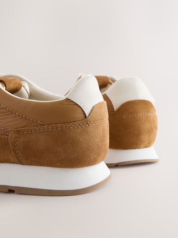 Next Sneaker low i brun