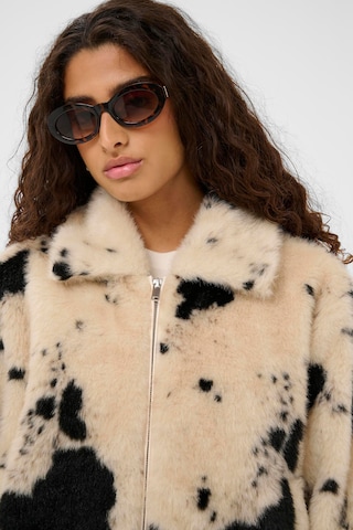 SOAKED IN LUXURY Jacke 'SLTanith' in Weiß