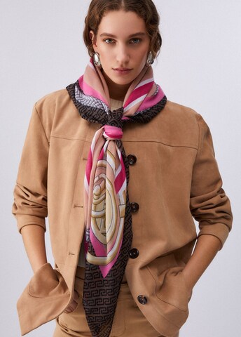 Batistă de la Liu Jo pe bej: față