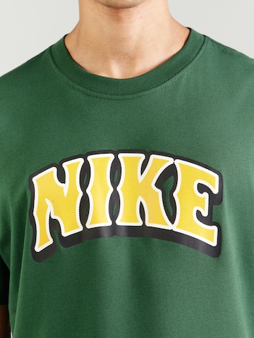 Nike Sportswear T-Shirt 'BBALL DUNK' in Grün