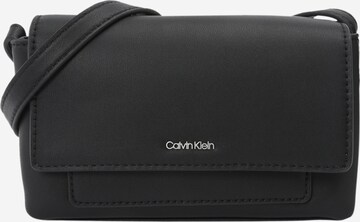 Calvin Klein Tasche in Schwarz