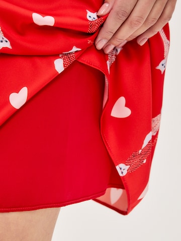 Cat e Lolette Kesämekko 'Loungewear dress' värissä punainen