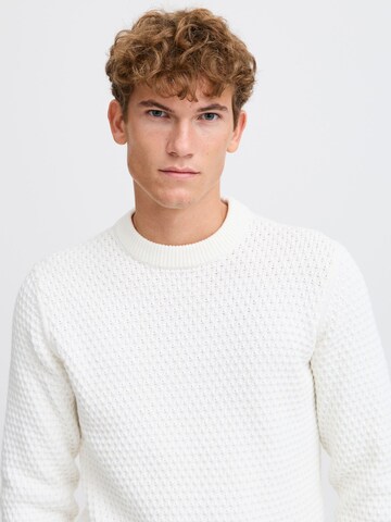 Pull-over 'KARL' Casual Friday en blanc