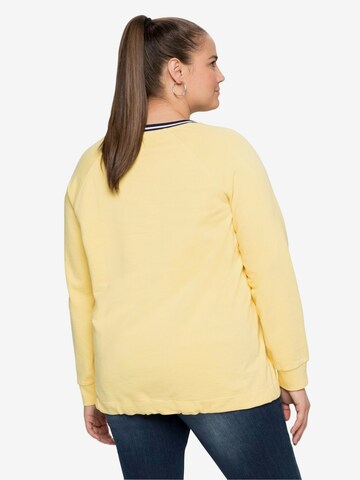 SHEEGO Sweatshirt in Yellow