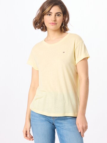 Regular T-shirt TOMMY HILFIGER en jaune : devant