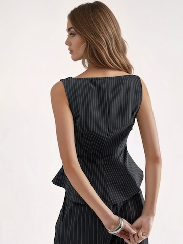 Hiccup Top in Black