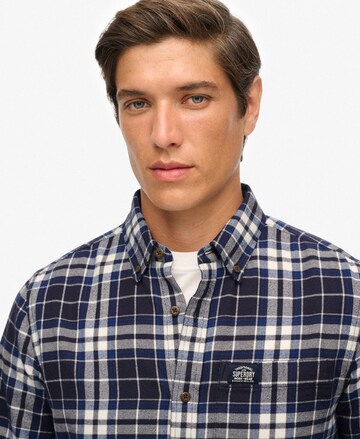 Fit confort Chemise Superdry en bleu