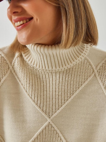 Pullover di Bianco Lucci in beige