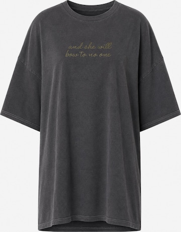 Worldclassca Oversized Shirt in Grey: front