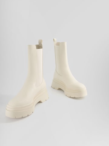 Chelsea Boots Bershka en beige