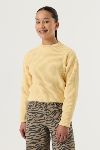GARCIA Sweater in Yellow: front