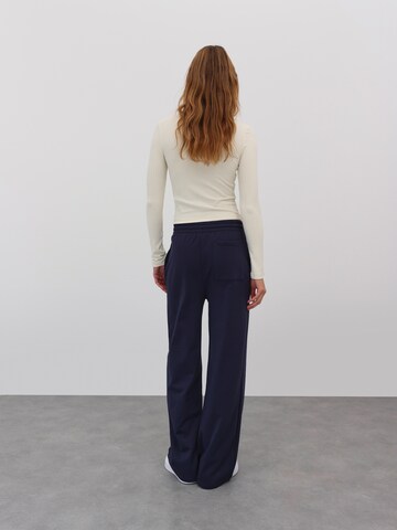 EDITED Wide leg Pants 'Sascha' in Blue