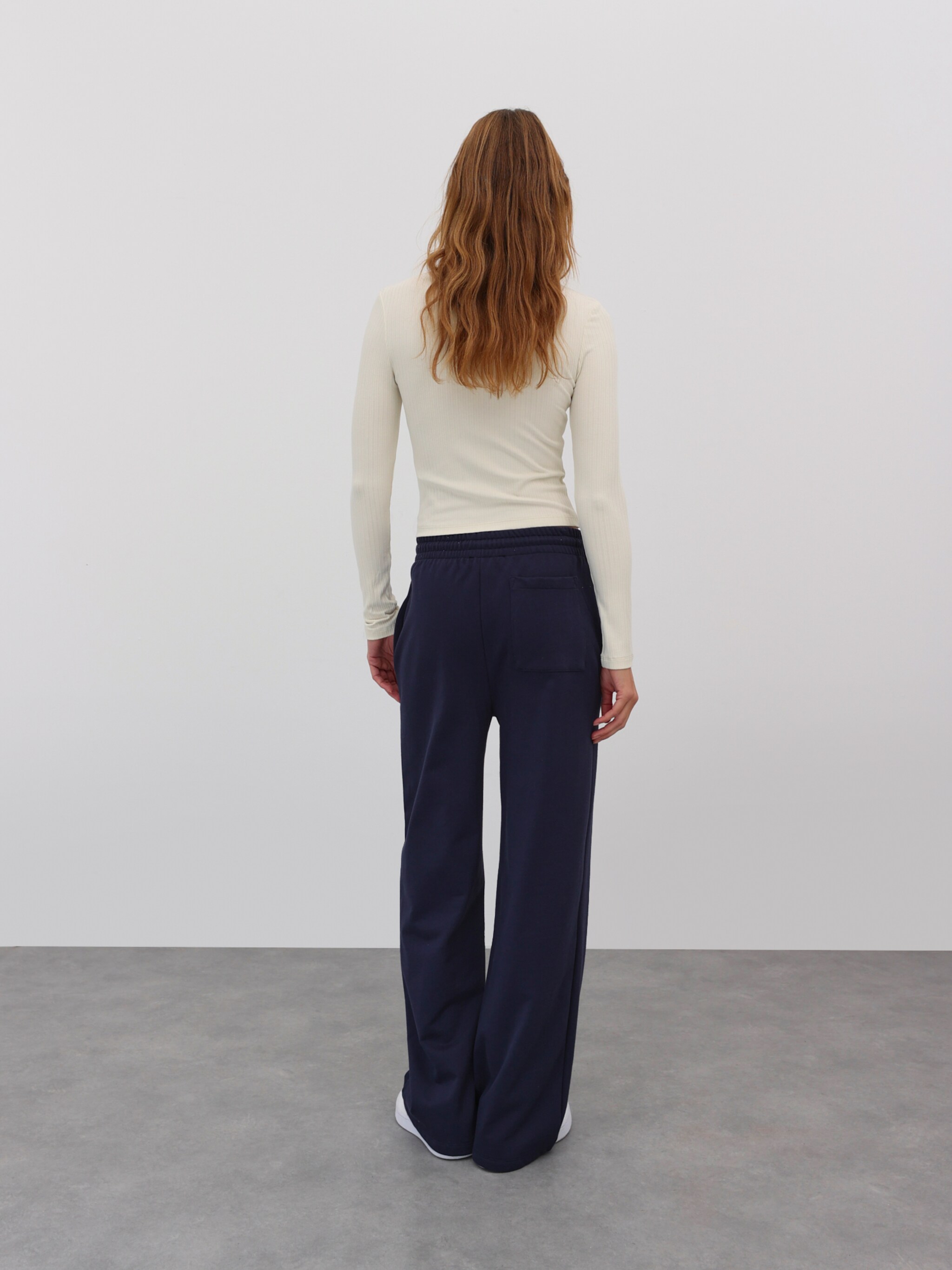 EDITED Producten Broek 'Sascha' Navy