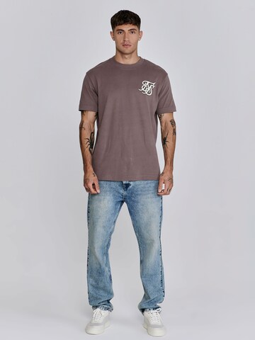 SikSilk T-Shirt in Braun