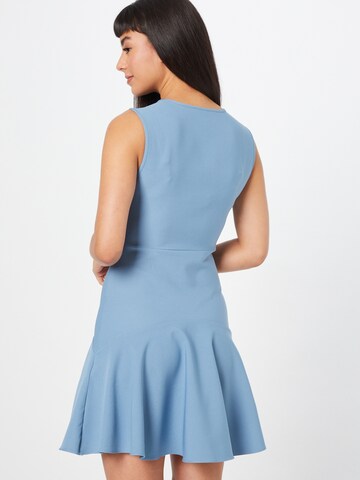 Trendyol Платье в Синий