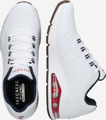 SKECHERS - Sapatilhas baixas 'Uno 2' em branco