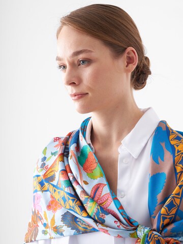CODELLO Wrap in Blue