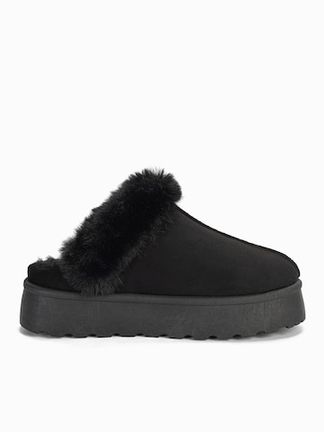 Island Boot Пантофи 'SOLEA' в черно