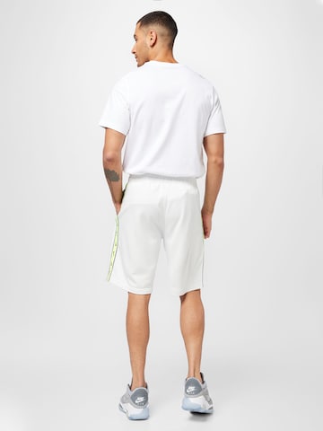 Nike Sportswear Regularen Hlače | bela barva