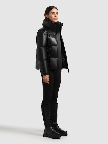 khujo Winterjacke 'Rinja2 Shiny' in Schwarz