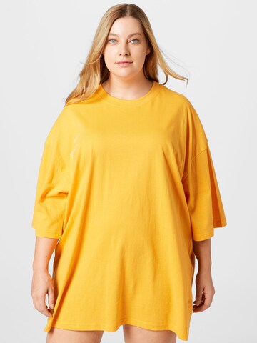 Public Desire Curve Shirt in Oranje: voorkant