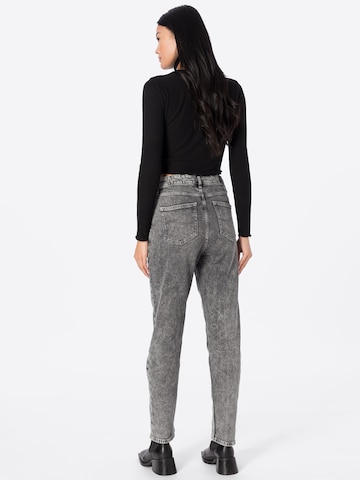 Regular Jean QS en gris