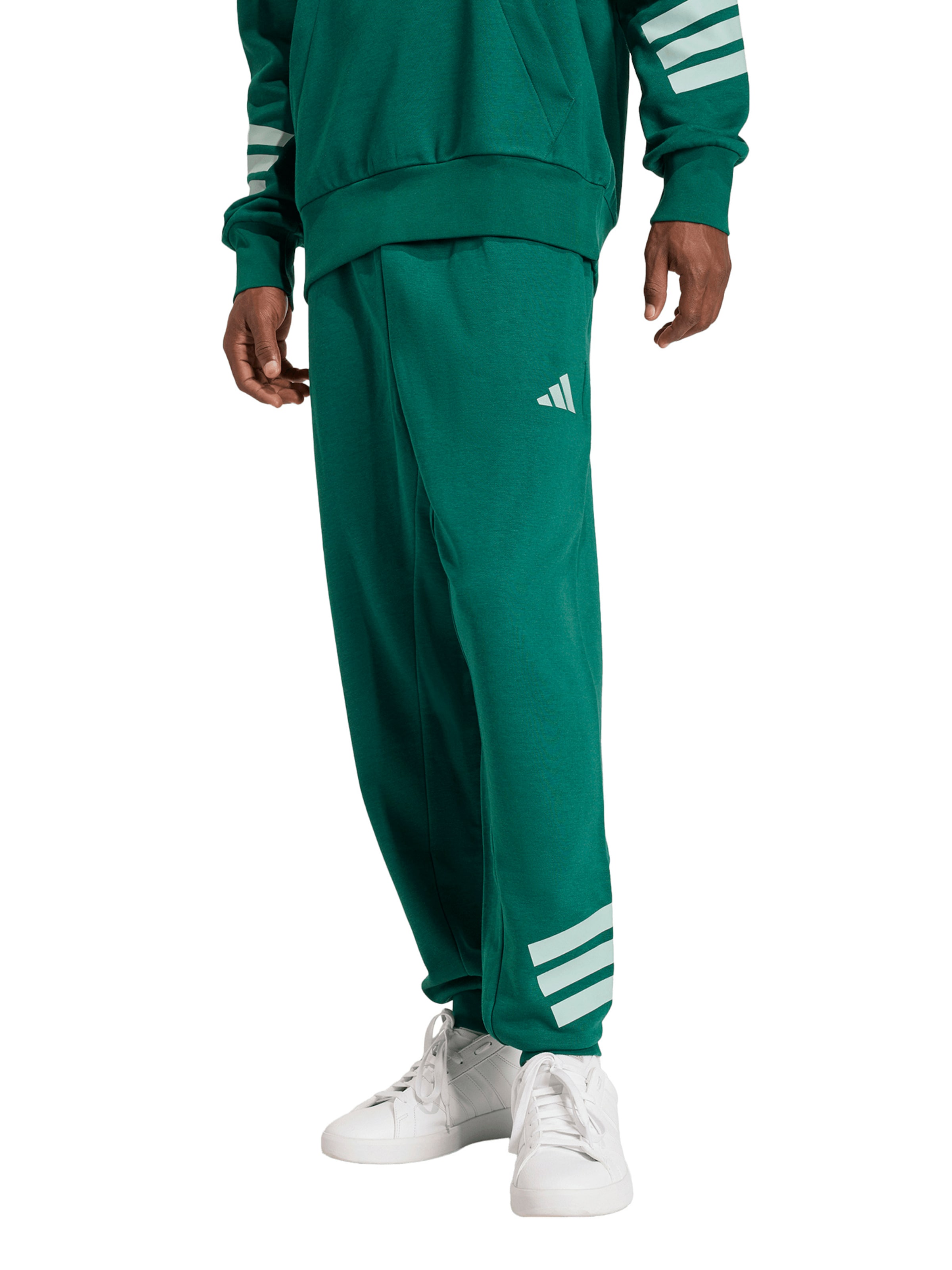 ADIDAS SPORTSWEAR Конический (Tapered) Спортивные штаны в Зеленый: спереди