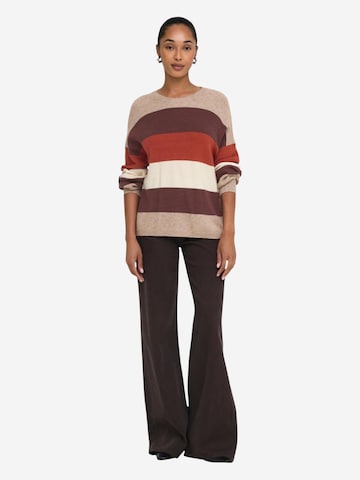 Pullover 'ONLATIA L/S STRIPE PULLOV KNT NOOS 15220044' di ONLY in beige