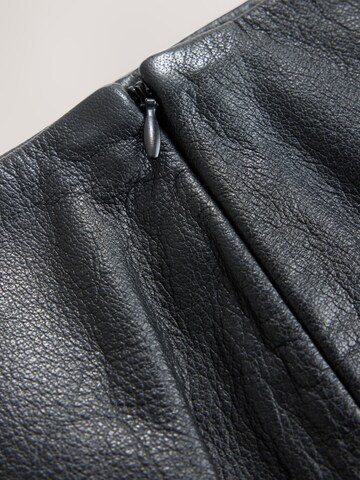 Next - Falda en negro