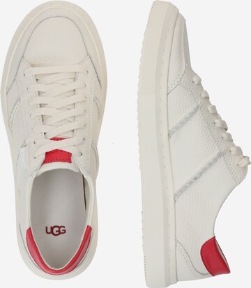 UGG Rövid szárú sportcipők 'Alameda' - fehér